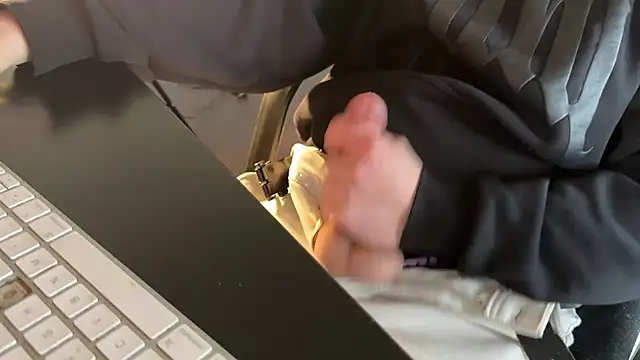 KendrickJiz online show from 03/22/26, 03:02