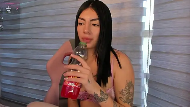 ANTONELLA  ROUSE  online show from 11/30/25, 09:48