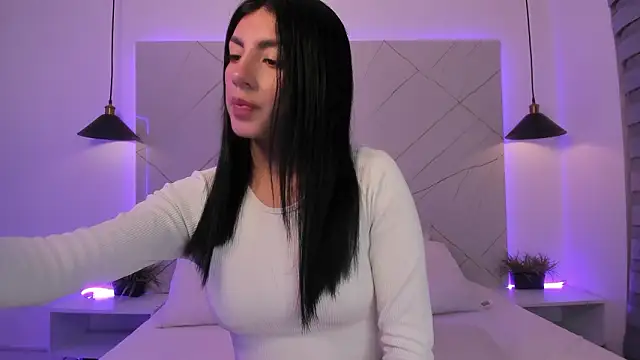 ANTONELLA  ROUSE  online show from 03/16/26, 11:51