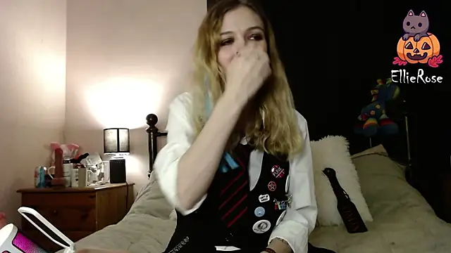 EllieeRose online show from 10/11/25, 11:39