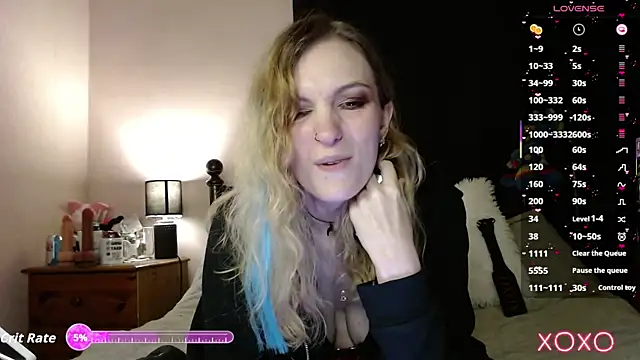 EllieeRose online show from 10/03/25, 10:44
