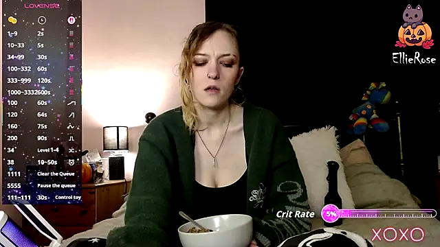 EllieeRose online show from 11/29/25, 02:23