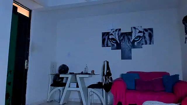 kerlysmith 24 online show from 02/18/26, 01:18