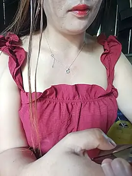 Snapshot of Silylina6969 chatting on 06/14/26, 02:57 Silylina6969 online show from 06/14/26, 02:57