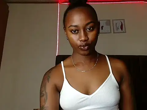 Miss hot candy online show from 01/10/25, 05:37