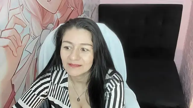 Snapshot of AllysonMilf69 chatting on 10/14/25, 02:07 AllysonMilf69 online show from 10/14/25, 02:07