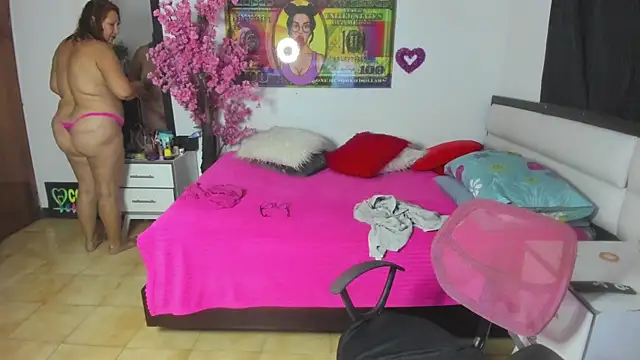 karenmilf 4 online show from 11/09/25, 12:25