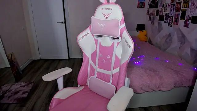 Passionate Angels online show from 11/16/25, 01:43