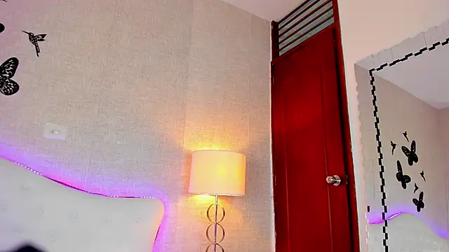 LyaEvanss online show from 02/18/25, 06:15