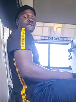 Snapshot of Petrossa chatting on 12/22/25, 04:23 Petrossa online show from 12/22/25, 04:23