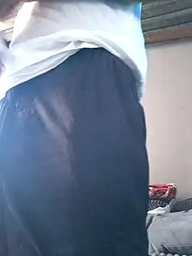 Snapshot of Petrossa chatting on 03/02/26, 09:05 Petrossa online show from 03/02/26, 09:05