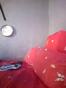 Snapshot of Petrossa chatting on 02/08/26, 05:27 Petrossa online show from 02/08/26, 05:27