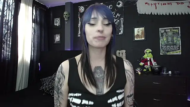 Snapshot of Goddess_Mortem chatting on 01/07/25, 08:10 Goddess Mortem online show from 01/07/25, 08:10