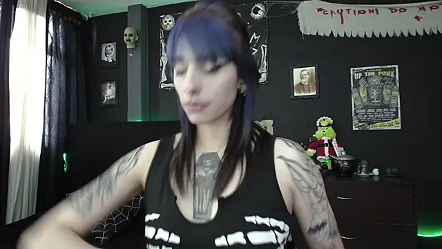 Snapshot of Goddess_Mortem chatting on 01/07/25, 05:09 Goddess Mortem online show from 01/07/25, 05:09