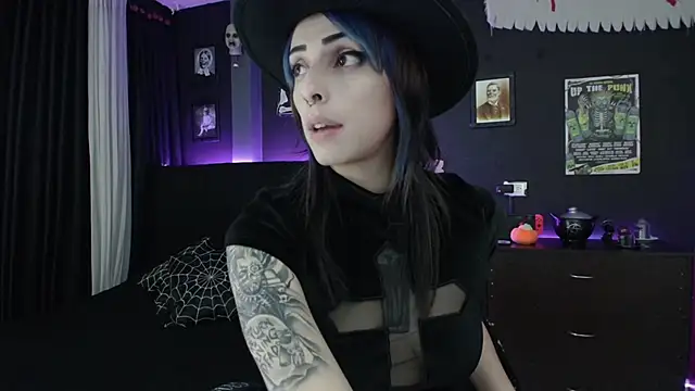 Snapshot of Goddess_Mortem chatting on 01/28/25, 12:05 Goddess Mortem online show from 01/28/25, 12:05