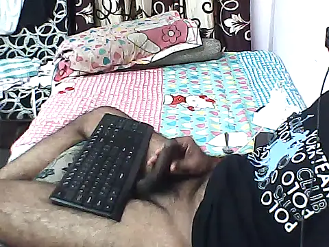 Snapshot of sanik_2428 chatting on 10/05/25, 09:44 sanik 2428 online show from 10/05/25, 09:44