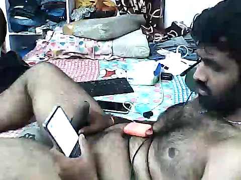 Snapshot of sanik_2428 chatting on 10/31/25, 08:49 sanik 2428 online show from 10/31/25, 08:49