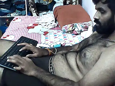 Snapshot of sanik_2428 chatting on 11/22/25, 05:34 sanik 2428 online show from 11/22/25, 05:34