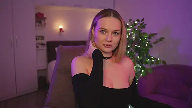 Naughty mooncake online show from 01/06/25, 12:35