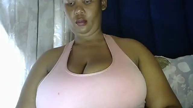 Snapshot of NippleMilkXx chatting on 11/27/25, 10:16 NippleMilkXx online show from 11/27/25, 10:16