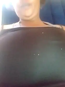 NippleMilkXx online show from 02/06/26, 09:38