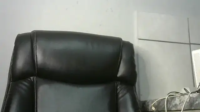 NippleMilkXx online show from 05/01/26, 12:21