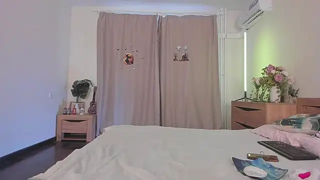 kate doroty online show from 11/25/25, 10:59