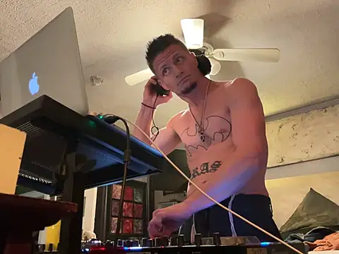 trash4cash online show from 05/14/26, 01:35