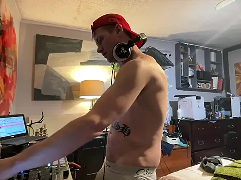 trash4cash online show from 02/07/26, 07:49