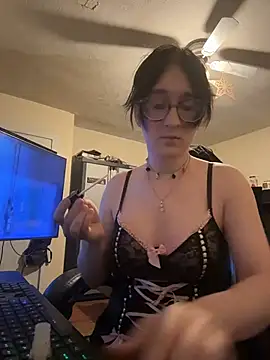 YandereDemon online show from 10/31/25, 11:55