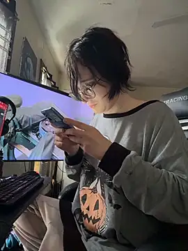YandereDemon online show from 10/21/25, 03:22