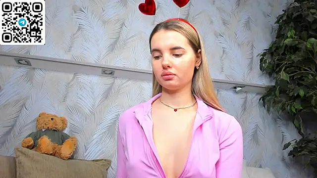 Erika Carpenter online show from 02/13/26, 12:21