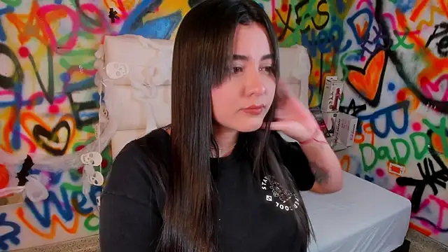 Liana Bernocchi online show from 10/19/25, 08:22