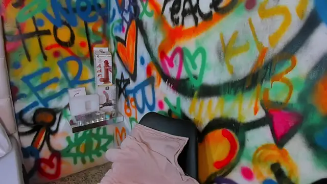 Liana Bernocchi online show from 09/12/25, 08:19