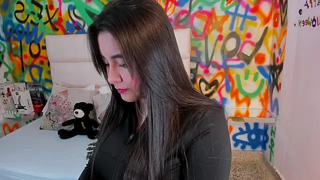 Liana Bernocchi online show from 11/10/25, 08:58