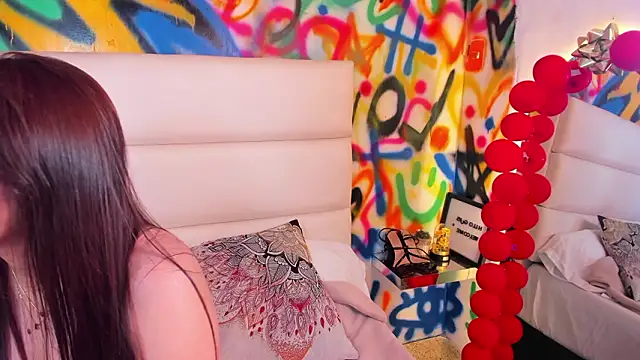 Liana Bernocchi online show from 02/12/26, 08:19