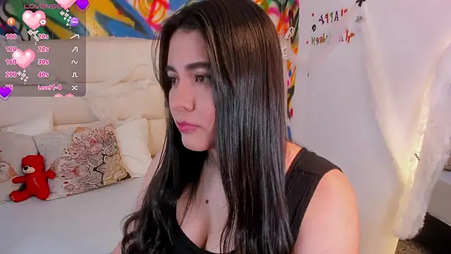 Liana Bernocchi online show from 10/24/25, 08:41