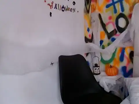 Liana Bernocchi online show from 09/27/25, 06:58