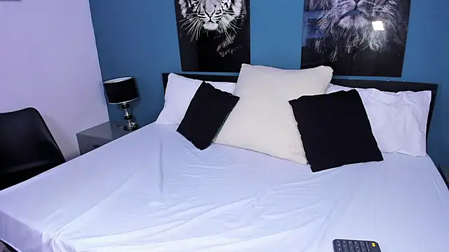 Liana Bernocchi online show from 03/14/25, 08:28