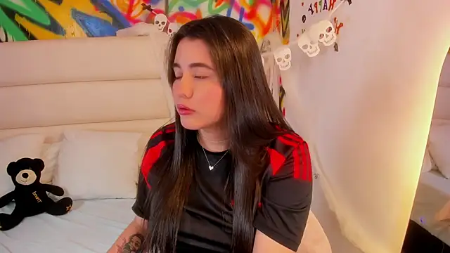 Liana Bernocchi online show from 10/11/25, 08:21