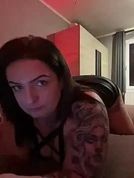 Snapshot of ninusbabee chatting on 02/08/25, 09:25 ninusbabee online show from 02/08/25, 09:25