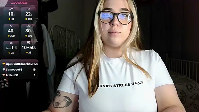 Roxy Sakura online show from 03/16/25, 01:17