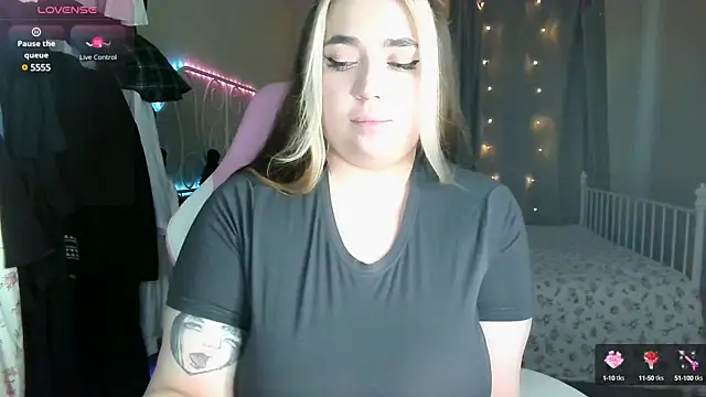 Roxy Sakura online show from 01/29/25, 01:28