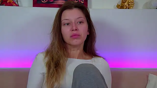 LiliaBianka online show from 10/28/25, 06:34