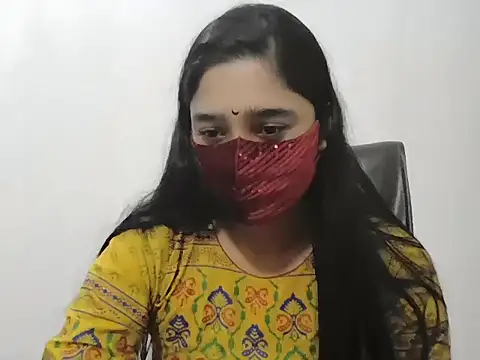 Snapshot of Chitrani- chatting on 02/19/26, 04:04 Chitrani- online show from 02/19/26, 04:04