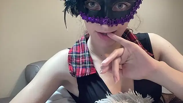 lexihot0000 online show from 11/08/25, 09:13