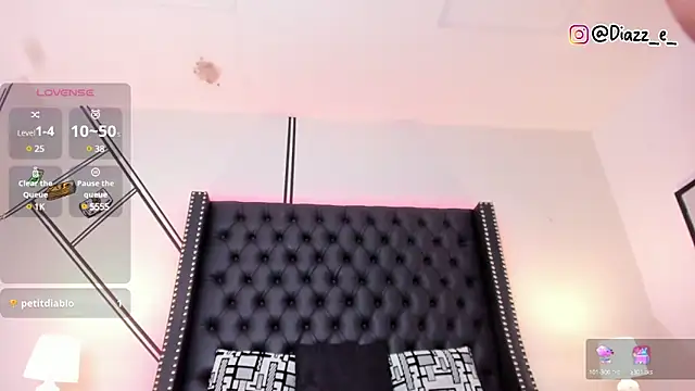 Snapshot of _evelin_diaz chatting on 03/19/25, 04:02 evelin diaz online show from 03/19/25, 04:02