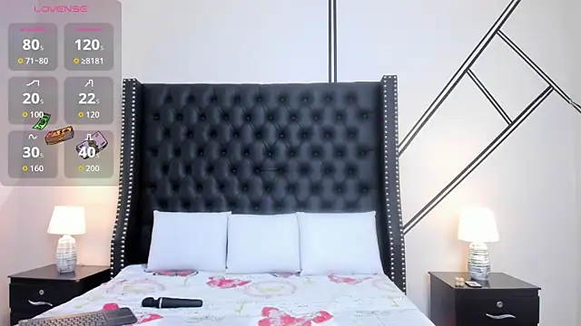 Snapshot of _evelin_diaz chatting on 10/01/25, 12:42 evelin diaz online show from 10/01/25, 12:42