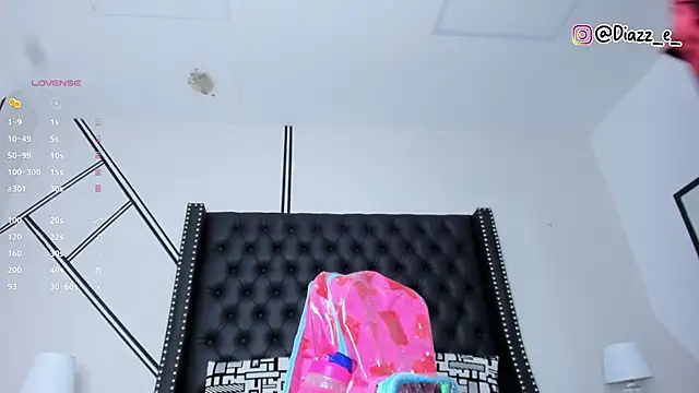 Snapshot of _evelin_diaz chatting on 03/14/25, 06:50 evelin diaz online show from 03/14/25, 06:50