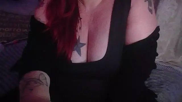 LynnLa online show from 11/11/25, 07:41